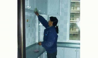 專業(yè)保潔與全方位家政服務(wù) 打造清潔舒適的居住環(huán)境