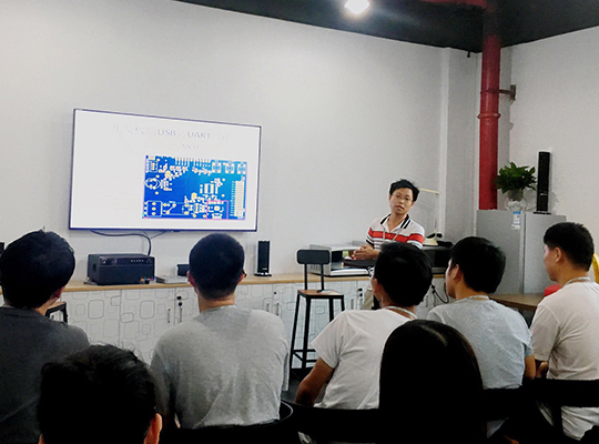 MG不朽情緣物里舉辦“黑科技”成果發布會